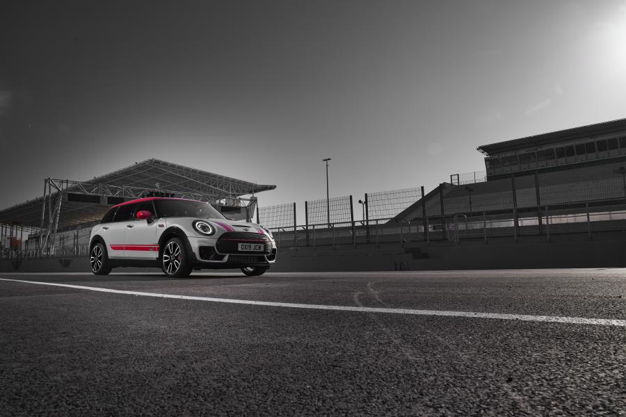  Mini John Cooper Works Clubman (F54) 2019 года  (WW) (фото 33 из 56)